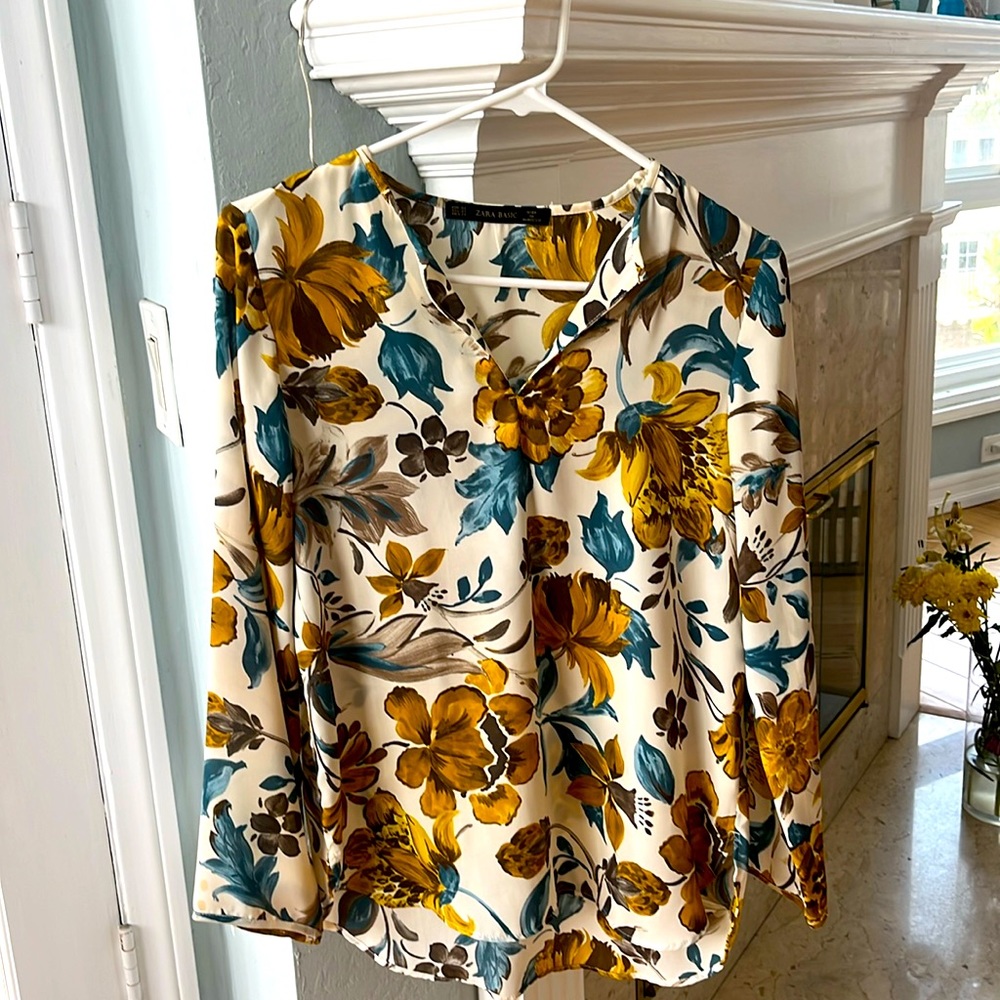 Casual popover blouse